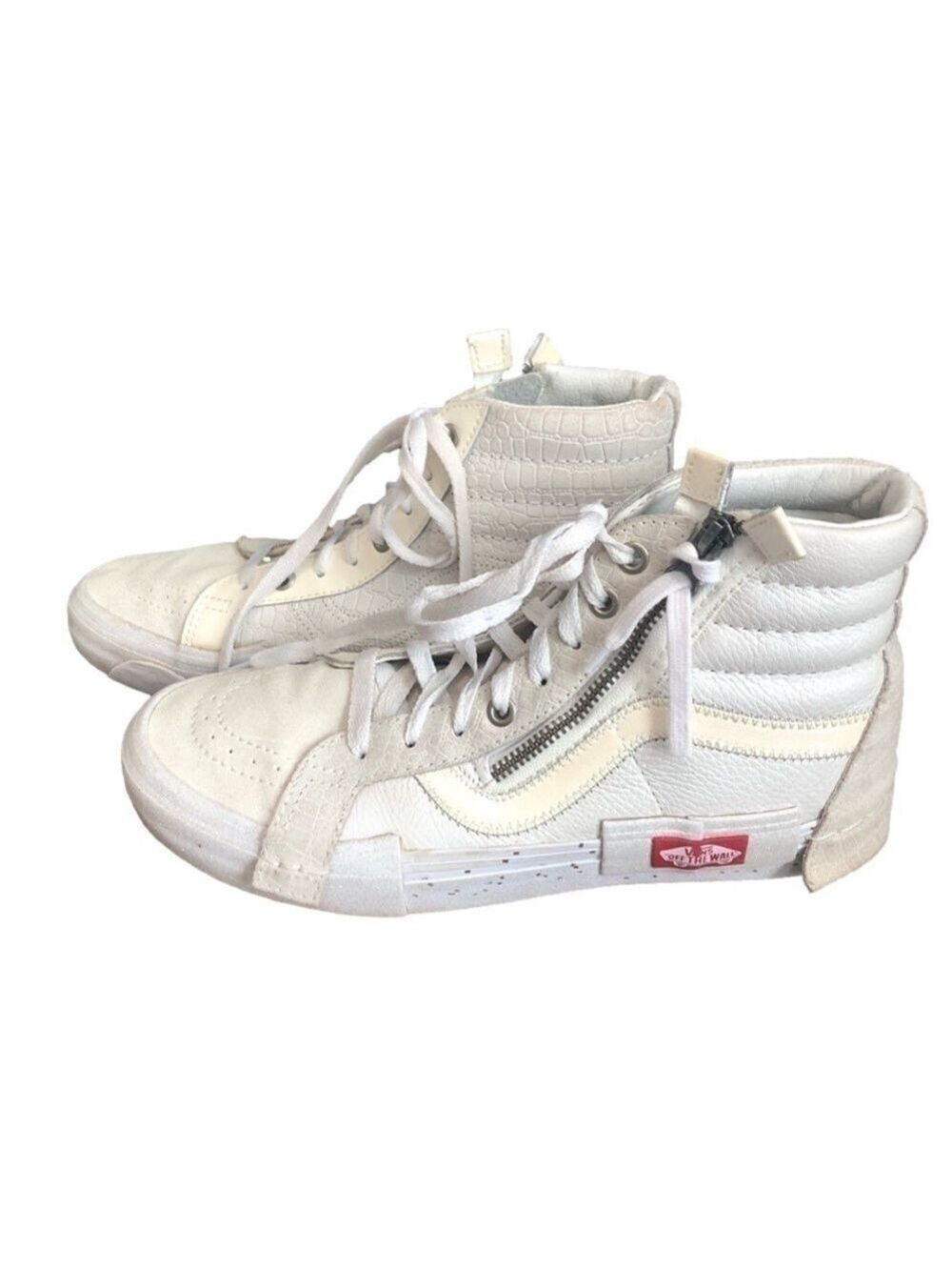 Vans off the Wall skateboard shoe. Lace up and zip. Glitter. Size 7M/8.5 W